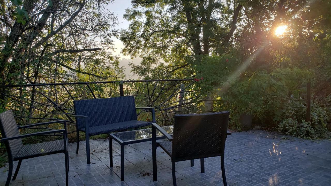 Fenetre Sur Loire Bed & Breakfast Iguerande Ngoại thất bức ảnh